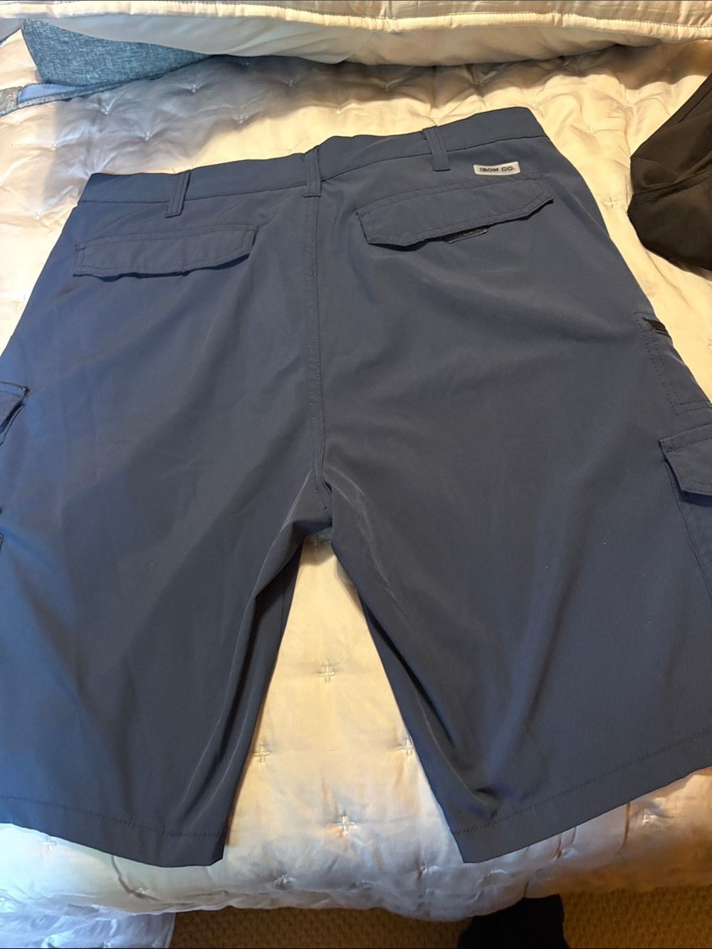 Iron Co. Men's Navy Cargo Shorts - Picture 3 of 3